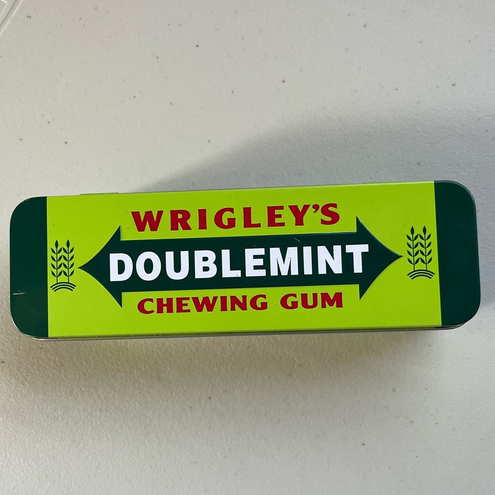Collectible Wrigley's Doublemint Chewing Gum Graphic Tin Pop Art Novelty Item
